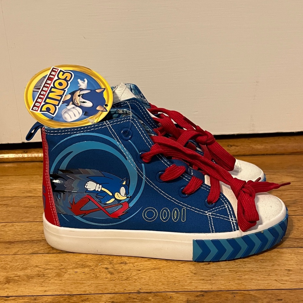 Size 2 Kids Sonic High-Top Sneakers - Picture 3 of 6